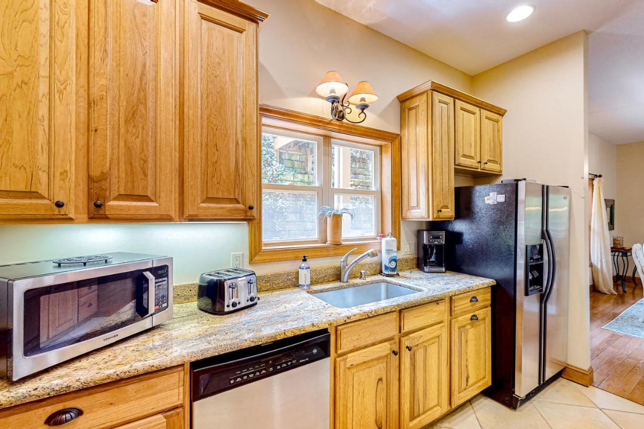 Apartmán Link Vacation Whittier Exteriér fotografie
